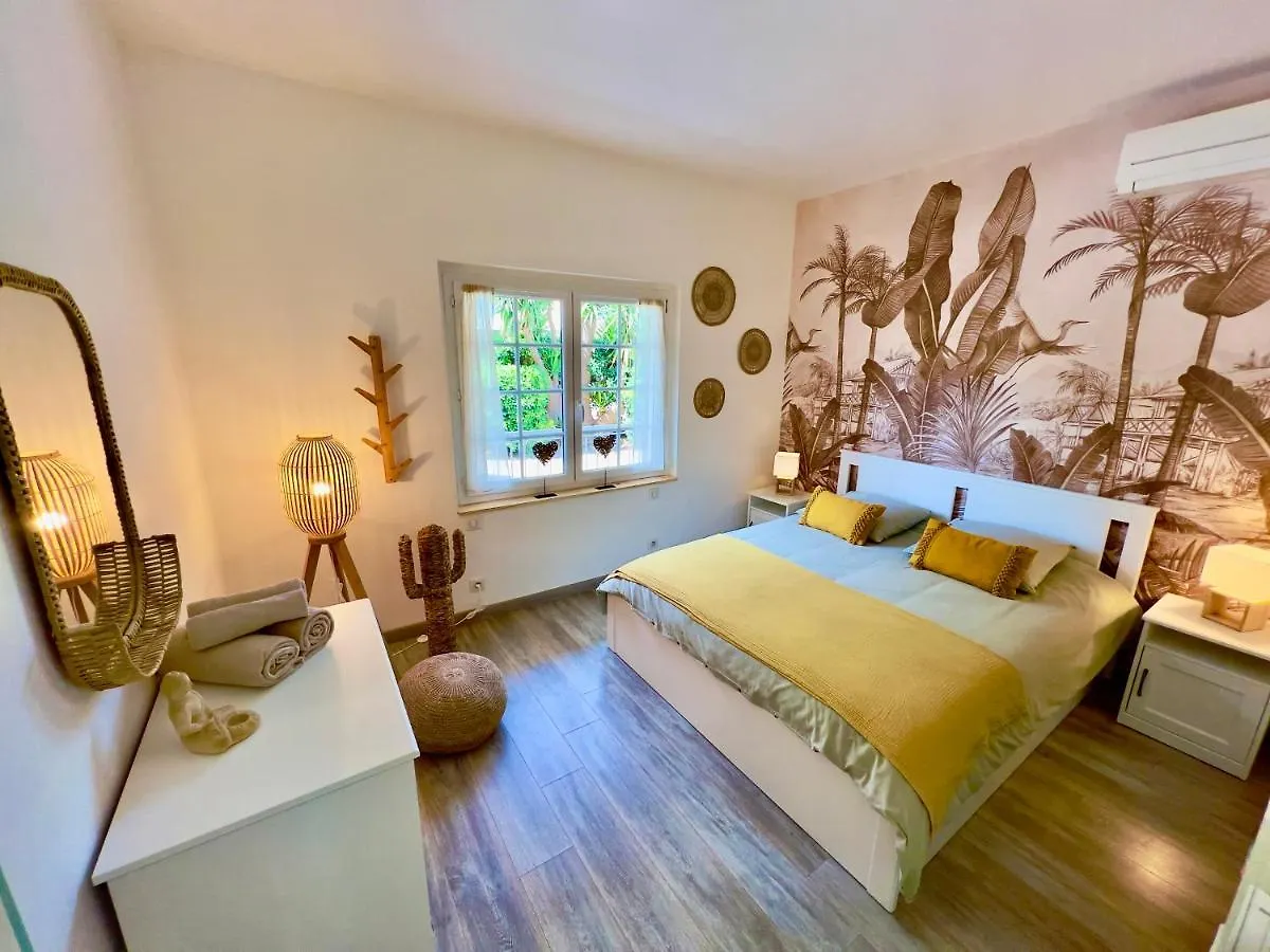 Les Cactus Frejus Plage Apartment